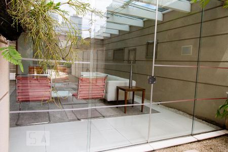 Apartamento à venda com 47m², 2 quartos e 1 vaga Apartamento à venda com 47m², 2 quartos e 1 vagaÁrea comum - Salão de festas