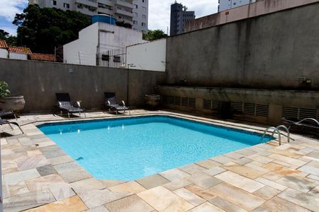 Apartamento à venda com 47m², 2 quartos e 1 vaga Apartamento à venda com 47m², 2 quartos e 1 vagaÁrea comum - Piscina