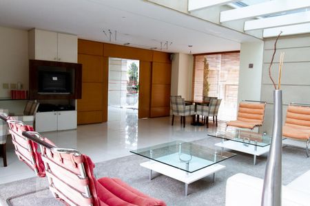 Apartamento à venda com 47m², 2 quartos e 1 vaga Apartamento à venda com 47m², 2 quartos e 1 vagaÁrea comum - Salão de festas