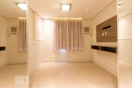 Apartamento à venda com 47m², 2 quartos e 1 vaga Apartamento à venda com 47m², 2 quartos e 1 vagaSuíte