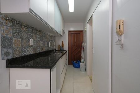 Apartamento à venda com 62m², 2 quartos e 1 vagaCozinha