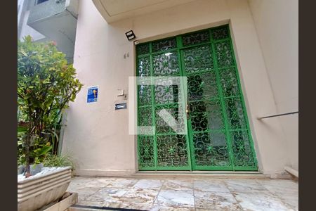 Apartamento à venda com 34m², 1 quarto e sem vagaFachada com cartaz QA