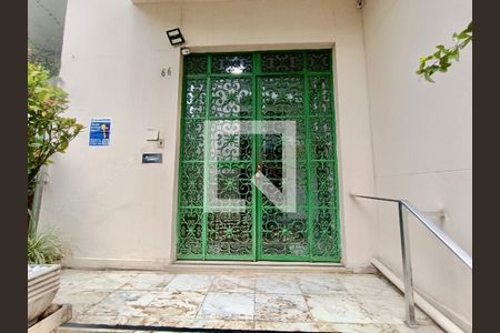 Apartamento à venda com 34m², 1 quarto e sem vagaFachada com cartaz QA