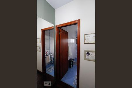 Casa à venda com 365m², 4 quartos e 5 vagas Casa à venda com 365m², 4 quartos e 5 vagasSuíte 4