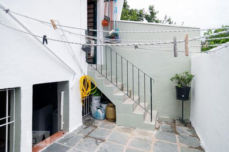 Casa à venda com 200m², 3 quartos e 2 vagas Casa à venda com 200m², 3 quartos e 2 vagasQuintal