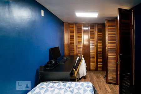 Casa à venda com 200m², 3 quartos e 2 vagas Casa à venda com 200m², 3 quartos e 2 vagasQuarto 3