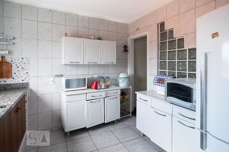 Casa à venda com 200m², 3 quartos e 2 vagas Casa à venda com 200m², 3 quartos e 2 vagasCozinha