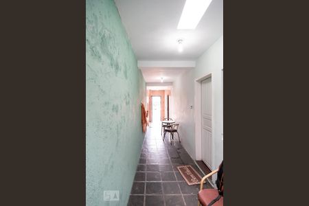 Casa à venda com 200m², 3 quartos e 2 vagas Casa à venda com 200m², 3 quartos e 2 vagasCorredor Lateral