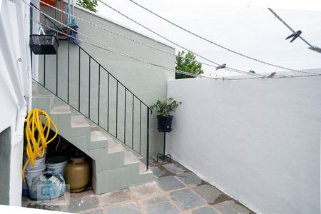 Casa à venda com 200m², 3 quartos e 2 vagas Casa à venda com 200m², 3 quartos e 2 vagasQuintal