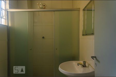 Banheiro de kitnet/studio para alugar com 1 quarto, 43m² em Bela Vista, São Paulo