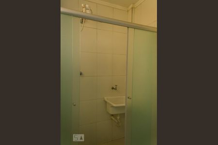 Banheiro de kitnet/studio para alugar com 1 quarto, 43m² em Bela Vista, São Paulo