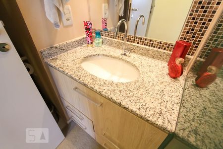 Apartamento à venda com 64m², 2 quartos e 1 vagaBanheiro da suíte