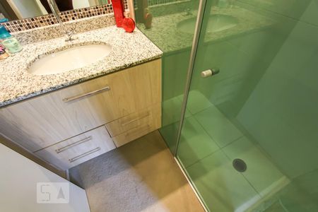 Apartamento à venda com 64m², 2 quartos e 1 vagaBanheiro da suíte