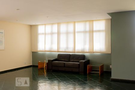 Apartamento para alugar com 74m², 3 quartos e 2 vagas Apartamento para alugar com 74m², 3 quartos e 2 vagasHall de entrada
