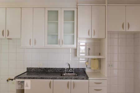 Apartamento para alugar com 74m², 3 quartos e 2 vagas Apartamento para alugar com 74m², 3 quartos e 2 vagasCozinha
