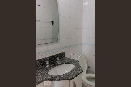 Apartamento para alugar com 74m², 3 quartos e 2 vagas Apartamento para alugar com 74m², 3 quartos e 2 vagasBanheiro