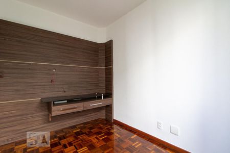 Quarto 2 de apartamento para alugar com 3 quartos, 60m² em Sagrada Família, Belo Horizonte