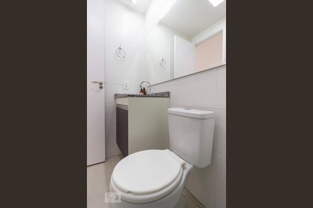 Apartamento para alugar com 45m², 2 quartos e 1 vaga Apartamento para alugar com 45m², 2 quartos e 1 vagaBanheiro