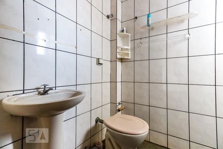 Banheiro de kitnet/studio para alugar com 1 quarto, 25m² em Jardim Japão, São Paulo
