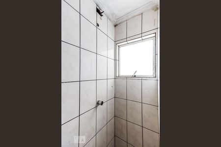 Banheiro de kitnet/studio para alugar com 1 quarto, 25m² em Jardim Japão, São Paulo