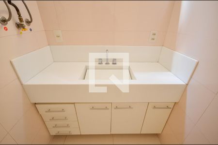 Apartamento à venda com 68m², 2 quartos e sem vaga Apartamento à venda com 68m², 2 quartos e sem vagaBanheiro