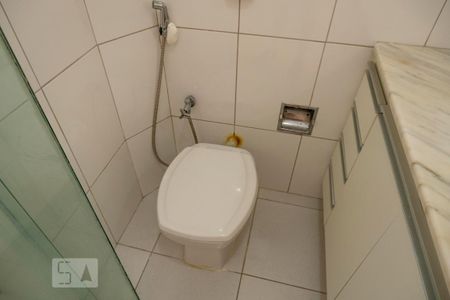 Apartamento à venda com 79m², 2 quartos e 1 vaga Apartamento à venda com 79m², 2 quartos e 1 vagaBanheiro