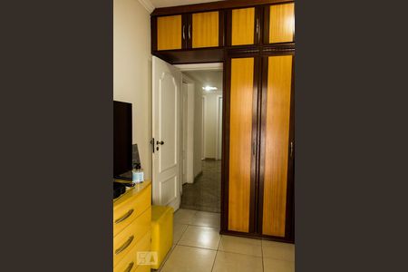 Casa de condomínio para alugar com 400m², 4 quartos e 4 vagas Casa de condomínio para alugar com 400m², 4 quartos e 4 vagasSuíte 1