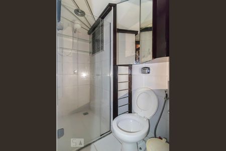 Banheiro de apartamento para alugar com 1 quarto, 35m² em Asa Sul, Brasília