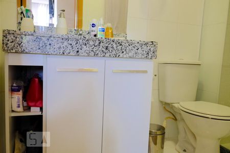 Banheiro suíte 1 de apartamento à venda com 2 quartos, 66m² em Taquara, Rio de Janeiro