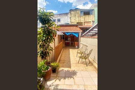 Casa à venda com 180m², 3 quartos e 1 vaga Casa à venda com 180m², 3 quartos e 1 vagaEspaço Gourmet