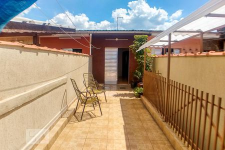 Casa à venda com 180m², 3 quartos e 1 vaga Casa à venda com 180m², 3 quartos e 1 vagaEspaço Gourmet