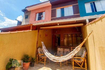 Casa à venda com 180m², 3 quartos e 1 vaga Casa à venda com 180m², 3 quartos e 1 vagavaranda