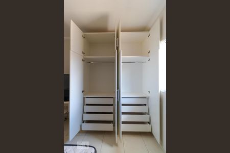Quarto - Armários de kitnet/studio para alugar com 1 quarto, 48m² em Centro de Barão Geraldo (barão Geraldo), Campinas