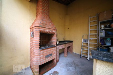 Casa à venda com 176m², 3 quartos e 2 vagasChurrasqueira