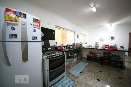 Casa à venda com 176m², 3 quartos e 2 vagasCozinha