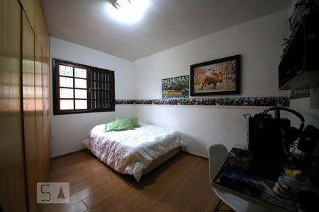 Casa à venda com 176m², 3 quartos e 2 vagasQuarto 1