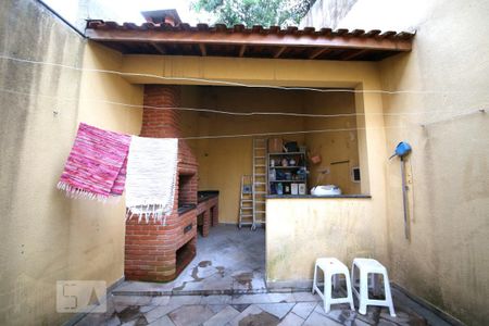 Casa à venda com 176m², 3 quartos e 2 vagasÁrea de Serviço