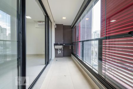 Varanda de kitnet/studio para alugar com 1 quarto, 36m² em Campo Belo, São Paulo