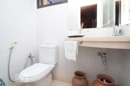 Apartamento para alugar com 190m², 4 quartos e 4 vagasBanheiro