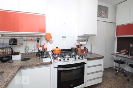 Apartamento para alugar com 190m², 4 quartos e 4 vagasCozinha