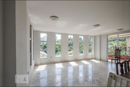 Apartamento para alugar com 100m², 3 quartos e 1 vagaSalão de Festas