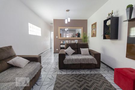 Sala de casa à venda com 3 quartos, 150m² em Pari, São Paulo