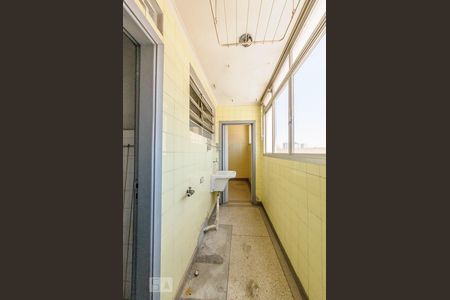 Apartamento à venda com 115m², 2 quartos e sem vaga Apartamento à venda com 115m², 2 quartos e sem vagaÁrea de Serviço