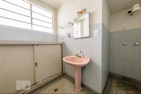 Apartamento à venda com 115m², 2 quartos e sem vaga Apartamento à venda com 115m², 2 quartos e sem vagaBanheiro