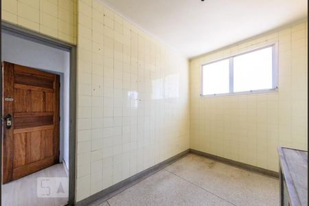 Apartamento à venda com 115m², 2 quartos e sem vaga Apartamento à venda com 115m², 2 quartos e sem vagaCozinha