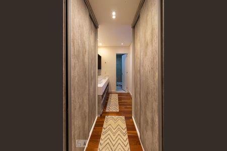 Apartamento à venda com 120m², 3 quartos e 2 vagasCloset Suíte Master