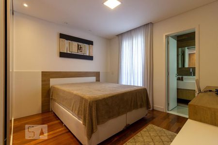 Apartamento à venda com 120m², 3 quartos e 2 vagasSuíte 1