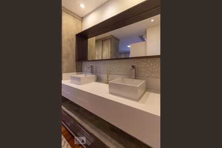 Apartamento à venda com 120m², 3 quartos e 2 vagasBanheiro Suíte Master