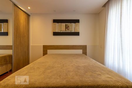 Apartamento à venda com 120m², 3 quartos e 2 vagasSuíte 1