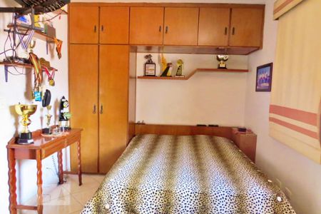 Casa de condomínio à venda com 125m², 3 quartos e 2 vagasquarto 1